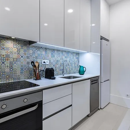 Moderno Com Terraco * Lisbon